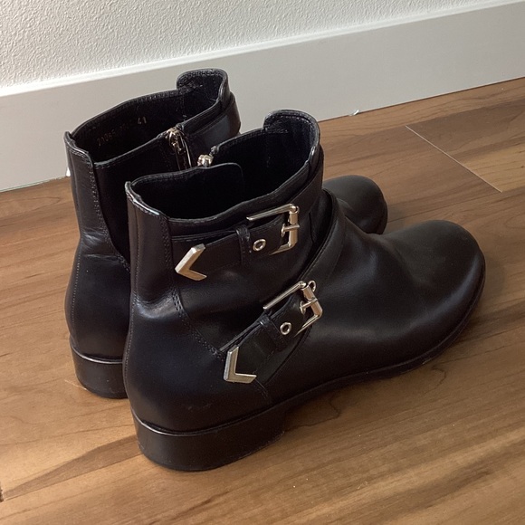 Gianvito Rossi Shoes - Gianvito Rossi Black Leather Buckle Booty Women’s Size 41